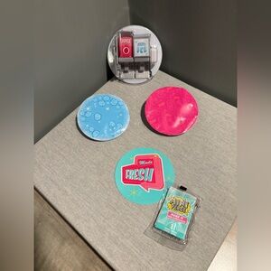 Miniverse Appliances Series 1 - Berry Juice Dispenser